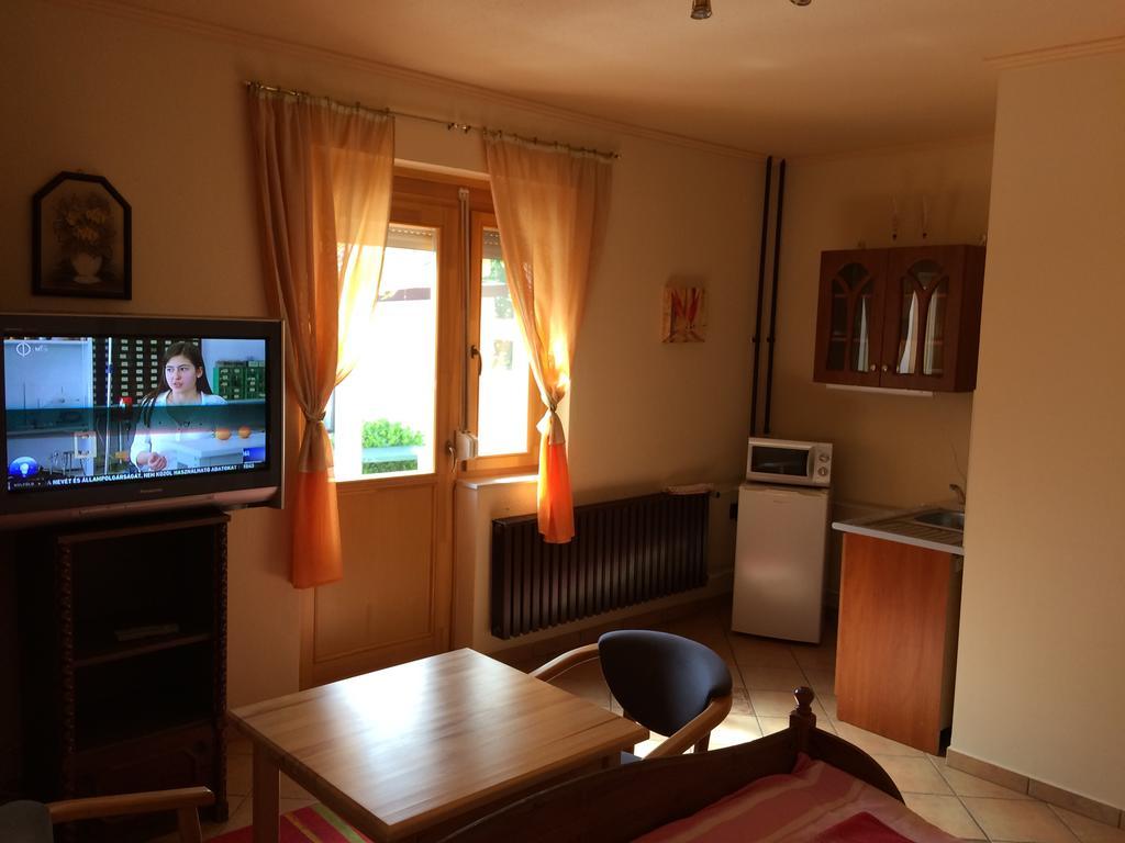 Margaréta Apartman Apartamento Sárvár Exterior foto